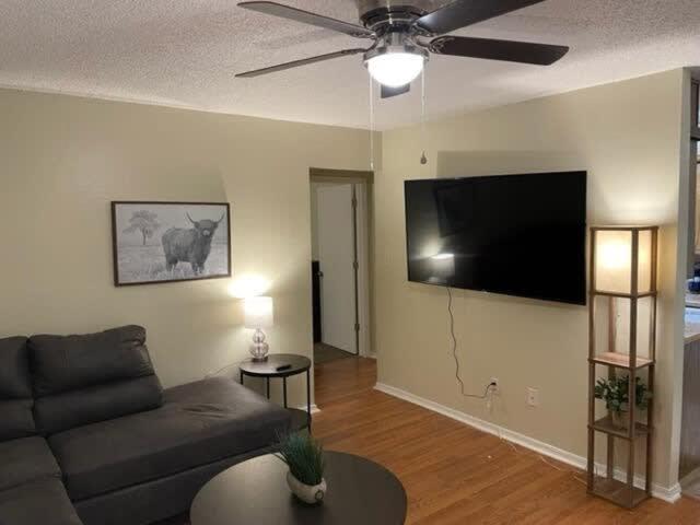 Charming 1-Br Upstairs Apartment Near Fort Sill! Lawton Exterior foto